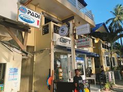 -Jonah's Fruit Shake & Snack Bar