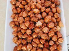 油炸花生米-墨脱石锅椰子鸡•香草鸭•东山羊(大东海店)