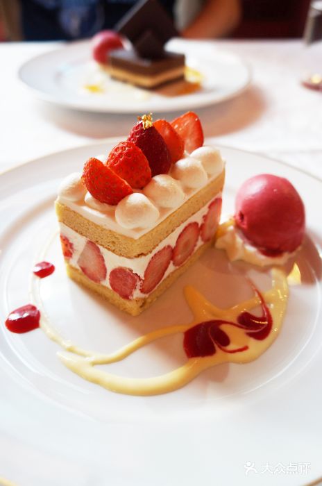Salon de cafe(银座本店)草莓奶油蛋糕图片