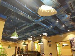 -两三事小郡肝串串香火锅(桂庙店)