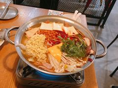 部队火锅-富乐满韩国正宗炸鸡韩国料理(虹泉路店)