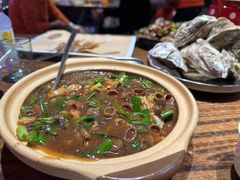 -蚝堡海鲜·威海菜·海肠捞饭·烧烤·亚洲吃蚝公司(幸福门店)