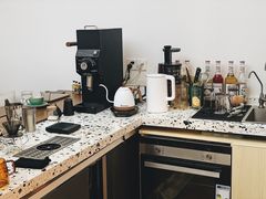 -Line 咖啡(石厦花园店)