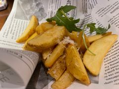 -卡普里披萨·牛扒·下午茶