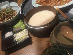 -三人行骨头王火锅(长寿店)