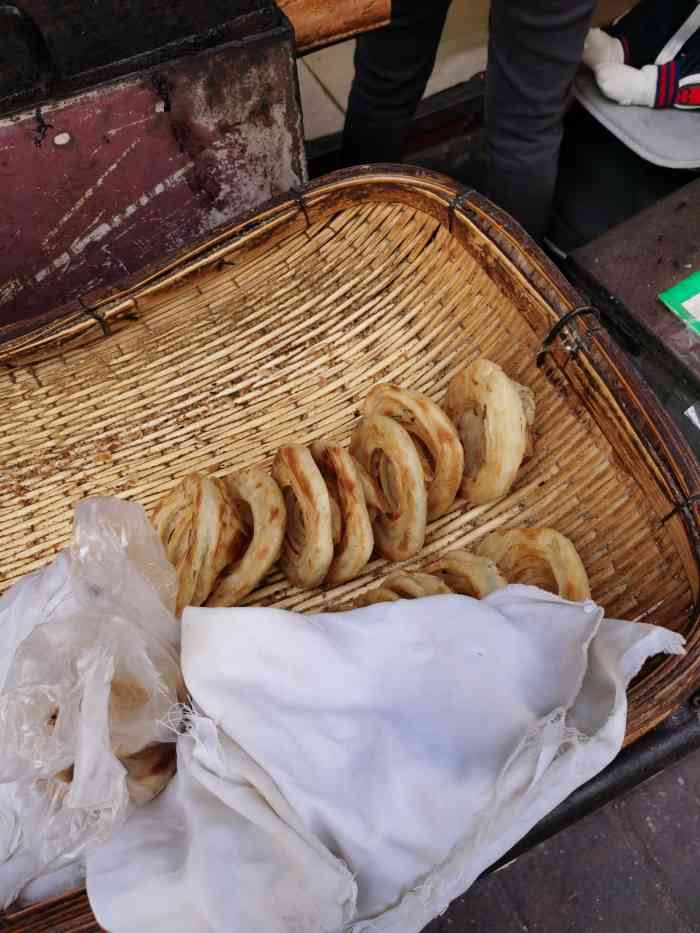 油旋张(大观园店)-"油旋张,外地人眼中老济南的代表.的确是一.