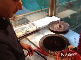不知道名字的小店，希望有人能帮忙告知名字