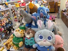 -义乌小商品批发市场(中国小商品城·篁园服装市场店)