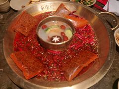 -小龙坎火锅(湖滨银泰in77店)