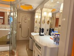 -芜湖白金汉爵大酒店