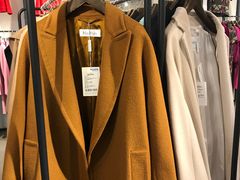 -Max Mara(王府井奥莱·香江小镇店)