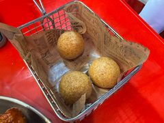 -BHC炸鸡(明洞总店)