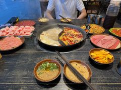 -冯校长老火锅(中联广场店)