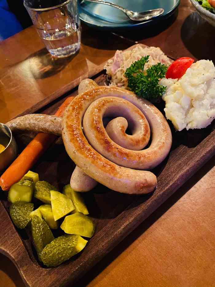 阿那亚海风酒吧 breeze bar-"离黄金海岸度假村很近的一家餐厅.