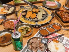 -青瓦炭韩潮烤肉(花园道店)