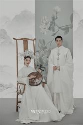 -至臻微拉婚纱摄影