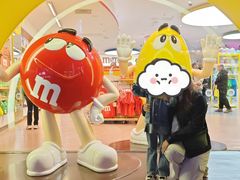 -m豆巧克力世界(上海世茂广场店)