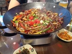 -富正毅三下锅·湘西韵味(天门山索道店)
