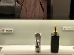 -昆明朗威酒店(昆明站火车站双桥夜市风情街店)