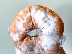 -巴黎贝甜(大宁国际商业广场店)