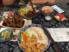 -蜗牛小馆醉乡民谣云南菜(惠新西里店)