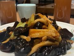 葱烧木耳-巴依老爷新疆美食(望京小街店)