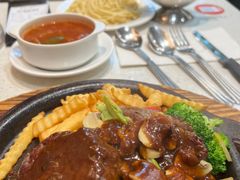 -香港新发烧腊茶餐厅(水围店)