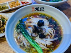 原汤香菇粉-湘人龙记老长沙米粉(华普国际大厦店)