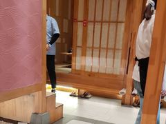 -花和海鲜自助(梅江店)