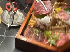 -山川小町·极番烧肉(新地假日广场店)