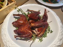 龙井茶香妙龄乳鸽-蔡澜点心(三里屯T+MALL店)