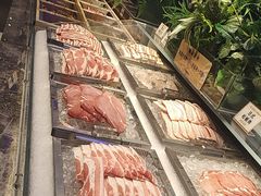 -金滏山烤肉·海鲜·火锅自助餐厅(襄阳万达店)