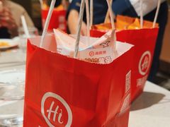 -海底捞火锅(新松江路生日主题店)