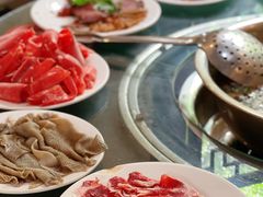 -周老三跷脚牛肉·全牛火锅(非遗传承店)