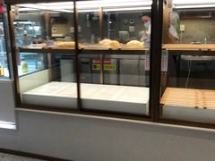 面包甜点陈列柜-奈雪的茶(大连新玛特店)