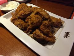 -BHC炸鸡(明洞总店)