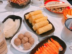 -鲜入围煮花胶鸡海鲜火锅