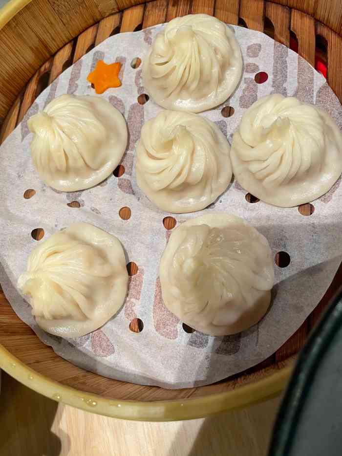 弄堂小笼包(山东青岛万象城店)-"新开的店,在万象城负二楼,靠近地铁口