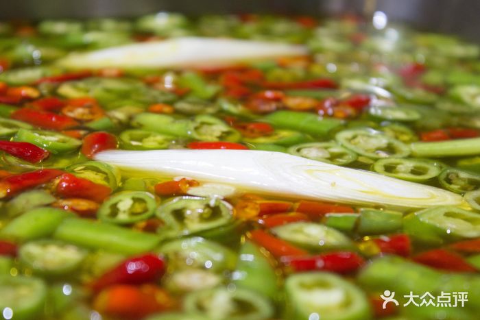 鱼塘主藤椒鱼火锅店小米辣图片 - 第1张