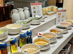 -四点金粥底火锅(沂州里店)