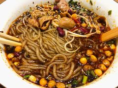 -麻婆婆白家肥肠粉(海岸城店)