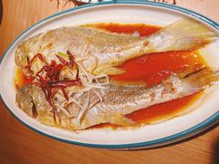 油泼黄花鱼-波螺油子青岛本帮菜(银座店)