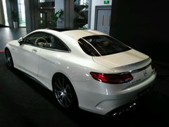 -上海星瀚奔驰4S店(红柳路店)