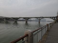 -对面面馆