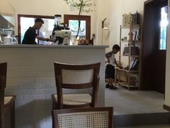 -SAFARI COFFEE