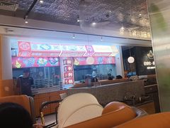 -黄记煌三汁焖锅(新佳丽江汉路店)