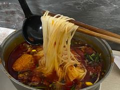 -铁锅哥米线