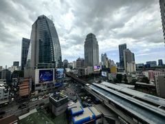 -Kub Kao Kub Pla (Terminal21)