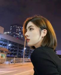 -变画·发型STUDIO