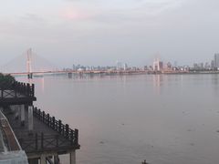 -秋水广场